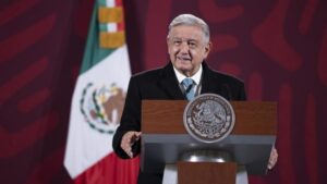 Lee más sobre el artículo López Obrador condenó el «silencio» de la ONU, la OEA y la UE ante la situación en Perú