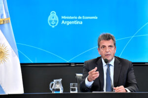 Lee más sobre el artículo Massa: «El desafío que tenemos que recorrer juntos es que Vaca Muerta llegue a Brasil»