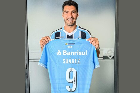 En este momento estás viendo Oficial: Luis Suárez fue presentado en Gremio