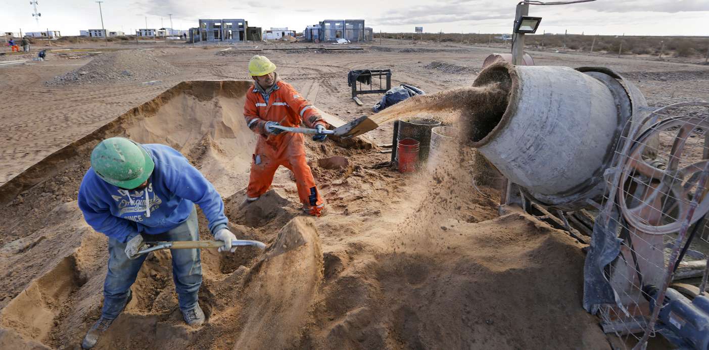 Lee más sobre el artículo Neuquén, a punto de llegar a los 130.000 empleos privados