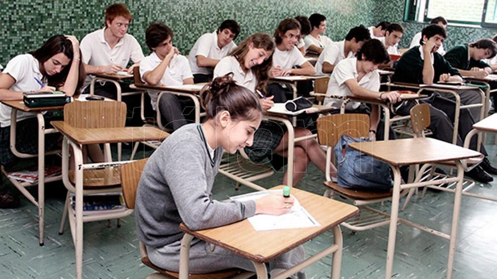 En este momento estás viendo El Gobierno y colegios privados acordaron topes en las cuotas
