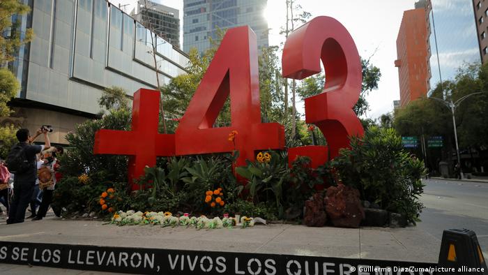 Lee más sobre el artículo México: detienen a nueve policías por el caso de los «43 de Ayotzinapa»