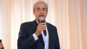 Lee más sobre el artículo “Si le damos la tierra pero no le ayudamos con la vivienda es lo mismo que nada”