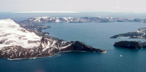 Lee más sobre el artículo Neuquinos instalarán sistema de monitoreo volcánico en Antártida