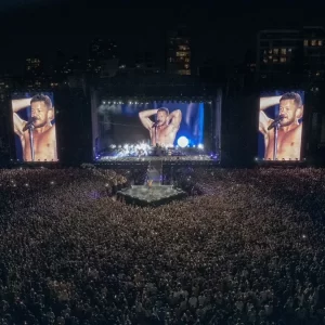 Lee más sobre el artículo Imagine Dragons: con dedicatorias a Messi y las banderas argentina y LGBTIQ+ regaló un show explosivo