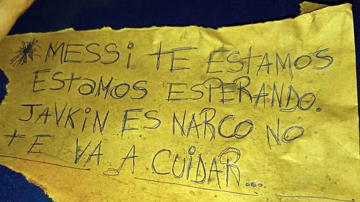 En este momento estás viendo Balean un supermercado de la familia de Antonela Roccuzzo y dejan un mensaje mafioso para Messi en Rosario