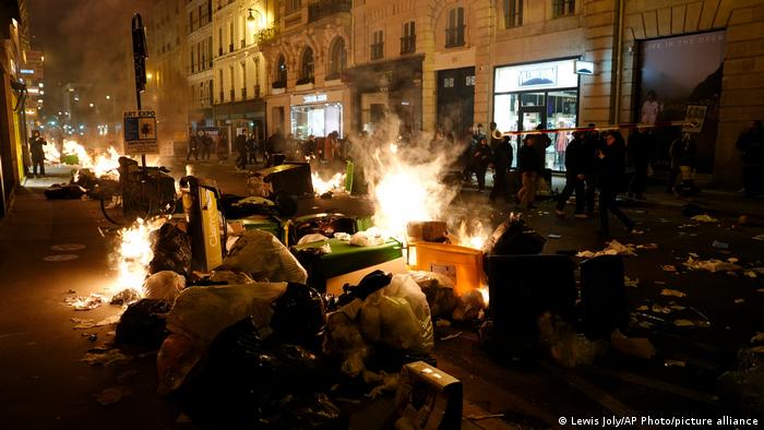 En este momento estás viendo Protestas en París culminan con más de 200 detenciones