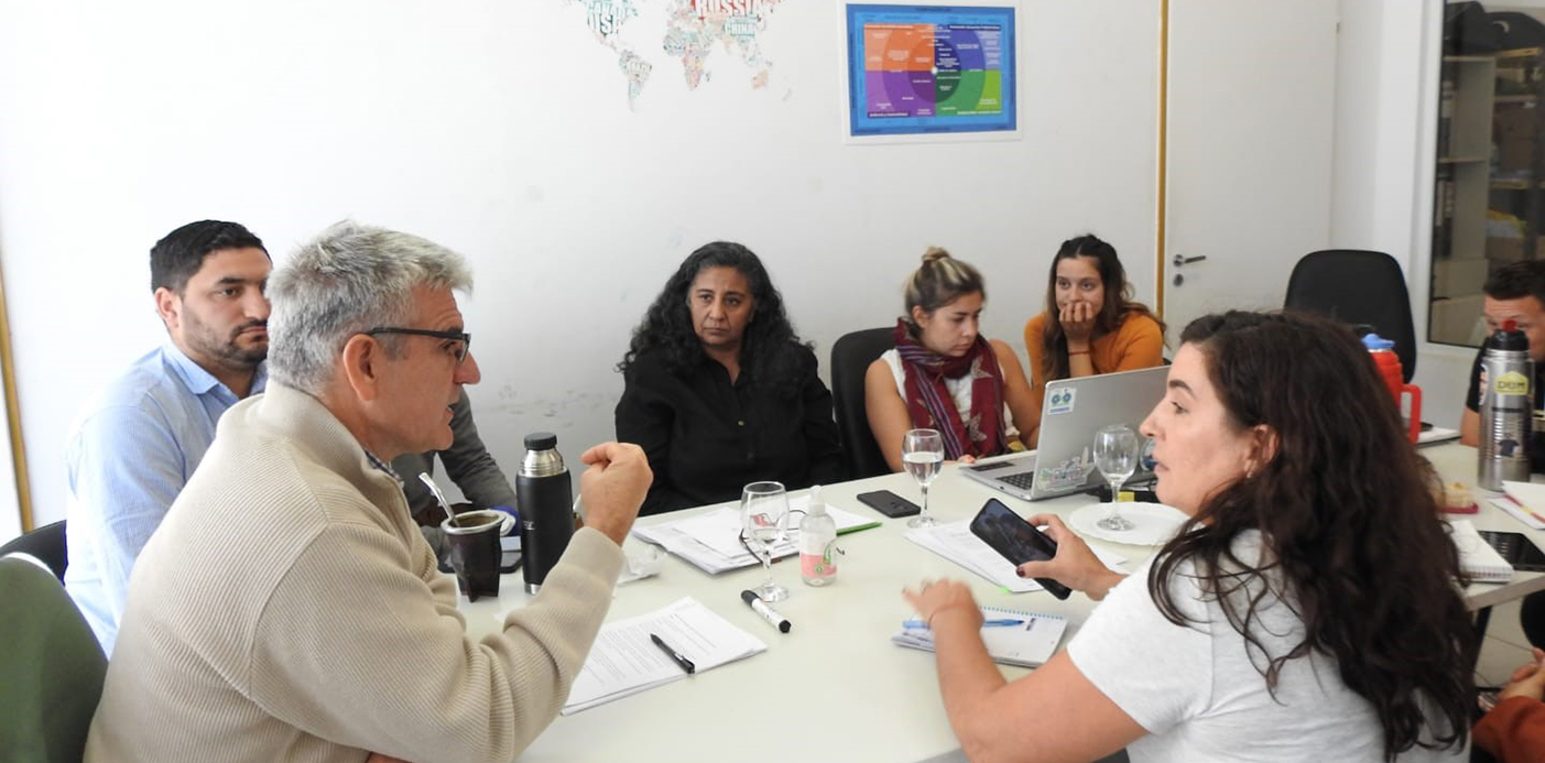 En este momento estás viendo Provincia y Sedronar profundizan el trabajo para el abordaje de los consumos problemáticos