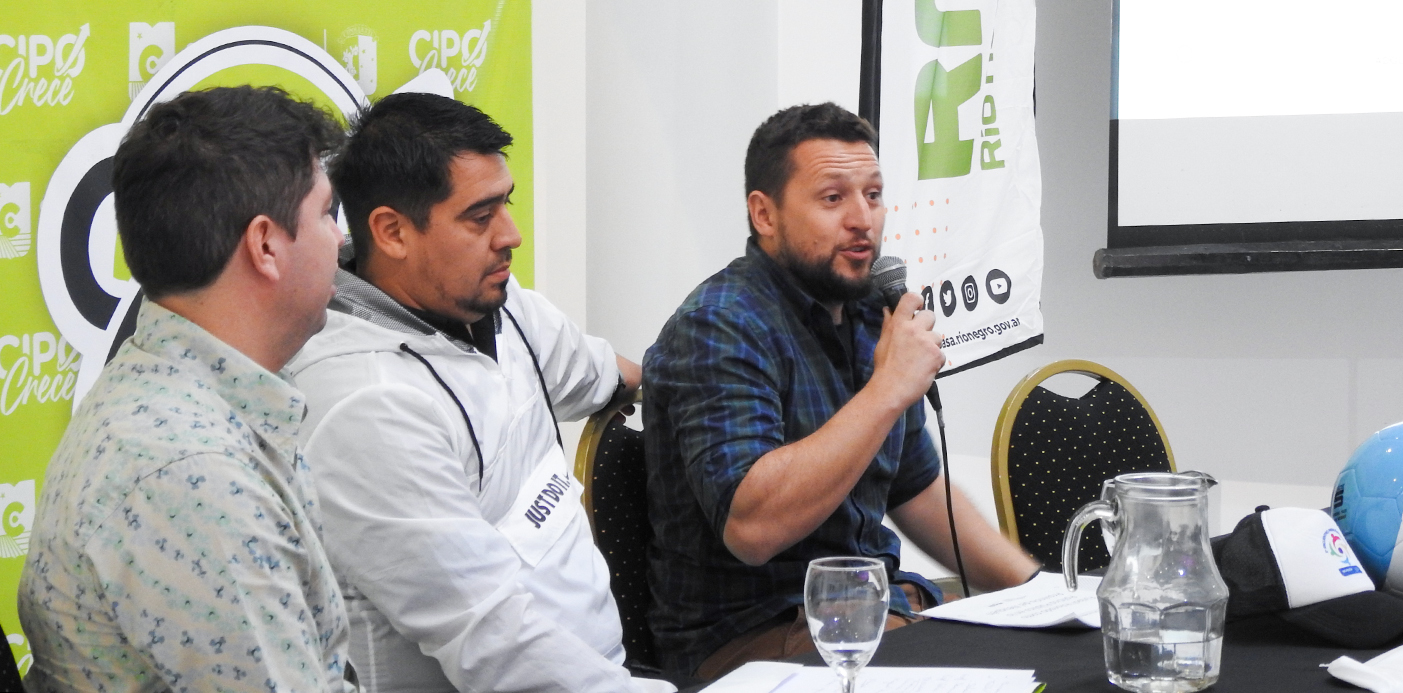 En este momento estás viendo Intercambian experiencias sobre el Fútbol Valorado