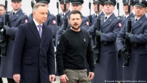 Lee más sobre el artículo Zelenski obtiene respaldo de Polonia para ingreso de Ucrania a la OTAN