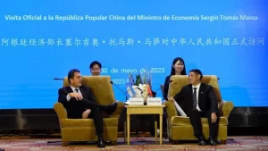 Lee más sobre el artículo Las empresas chinas podrán invertir en yuanes en Argentina