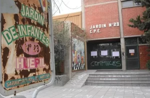 Lee más sobre el artículo Familias del jardín 23 fueron recibidas por Gobierno y Educación
