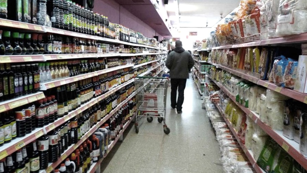 En este momento estás viendo Los consumidores en abril pagaron 3,9 veces más de lo que cobraron los productores