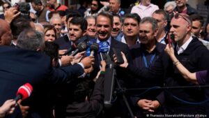 Lee más sobre el artículo Elecciones en Grecia: Mitsotakis gana sin mayoría suficiente