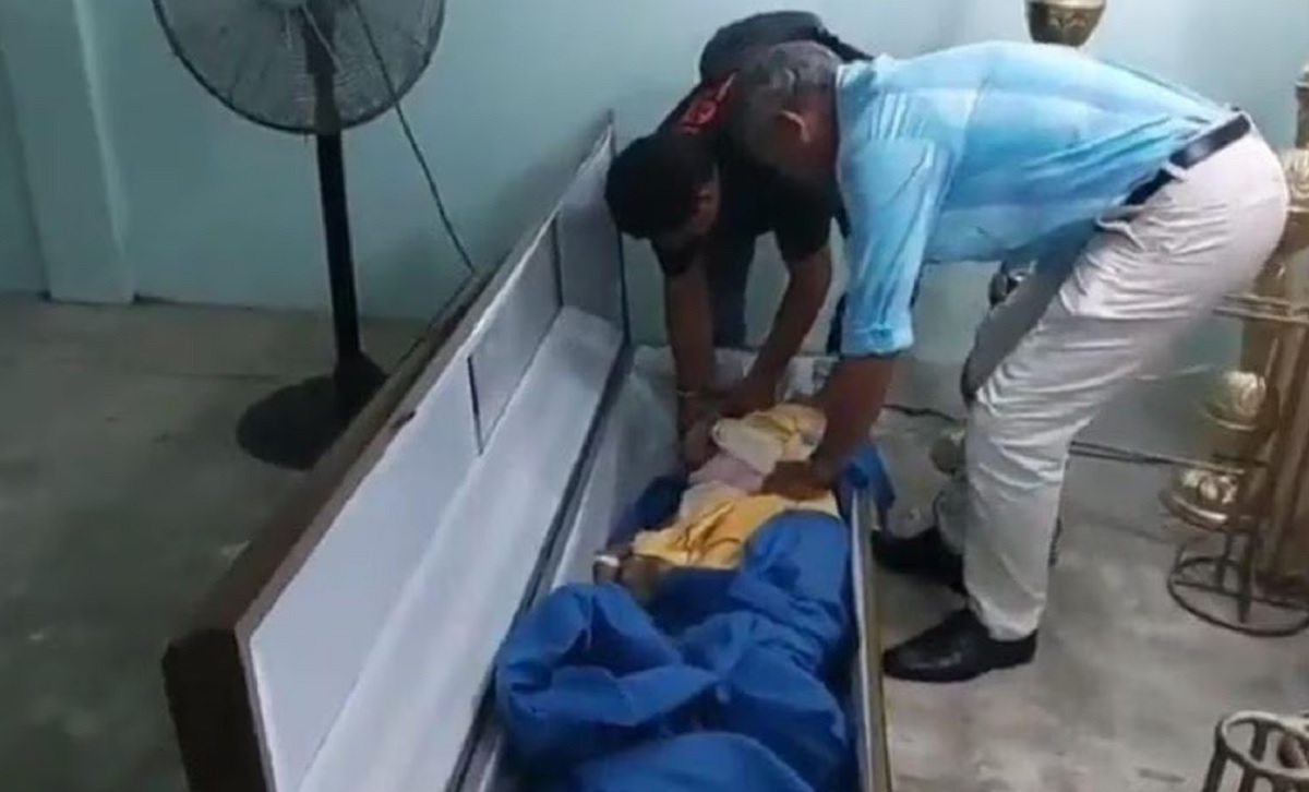 En este momento estás viendo Anciana despertó en un ataúd mientras la velaban