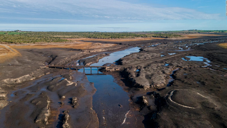 En este momento estás viendo Sequía en Uruguay: «El agua que estamos tomando puede afectar, la salud de toda la población»