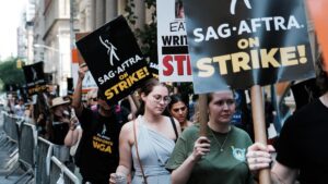 Lee más sobre el artículo Hollywood en huelga: El impacto del streaming y la inteligencia artificial en la industria del entretenimiento