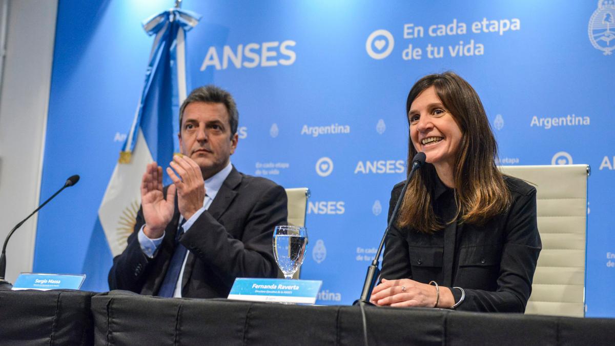 Lee más sobre el artículo Presentan nuevos préstamos de hasta $400.000 para jubilados y pensionados