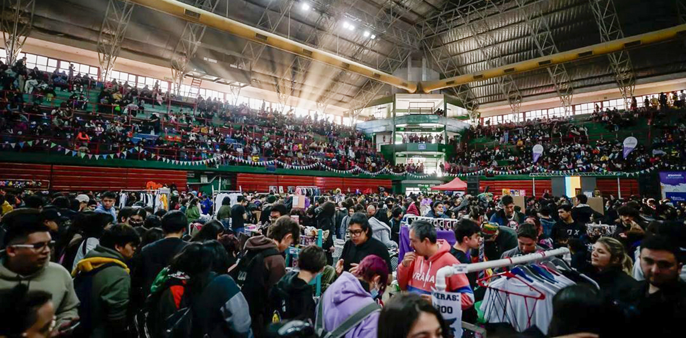 Lee más sobre el artículo Encuentro de cultura pop, cómics y animé en el Ruca Che