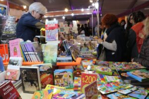 Lee más sobre el artículo Se conocieron algunos de los escritores que participarán de la Feria del Libro de Neuquén