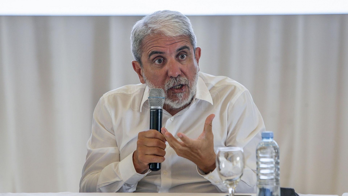 Lee más sobre el artículo Aníbal Fernández, sobre los robos: «Hay una vocación de generar conflicto»