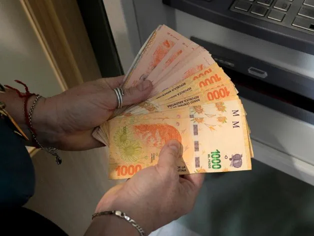 Lee más sobre el artículo ¿Próximo Aumento para Estatales: Incertidumbre en Medio de la Inflación