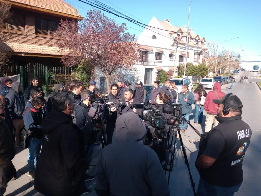 En este momento estás viendo Alejandro Lopez: “Si seguimos de esta manera, significa el cierre de la cerámica, y nosotros queremos todo lo contrario”