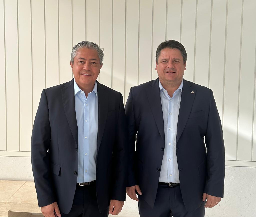 En este momento estás viendo Figueroa y Gaido se reunieron en EEUU con la mira puesta en el futuro de Neuquén Capital y el despegue de Vaca Muerta