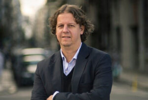 Lee más sobre el artículo Christan “Chipi” Castillo: “Desde el Frente de Izquierda estamos discutiendo con nuestras organizaciones para consensuar una posición clara frente al balotaje”