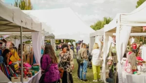 Lee más sobre el artículo Valeria Daposo: “Presentamos Entre Chacras como una vidriera para que el emprendedor pueda vender sus productos, y además la familia pueda pasar una linda tarde al aire libre”