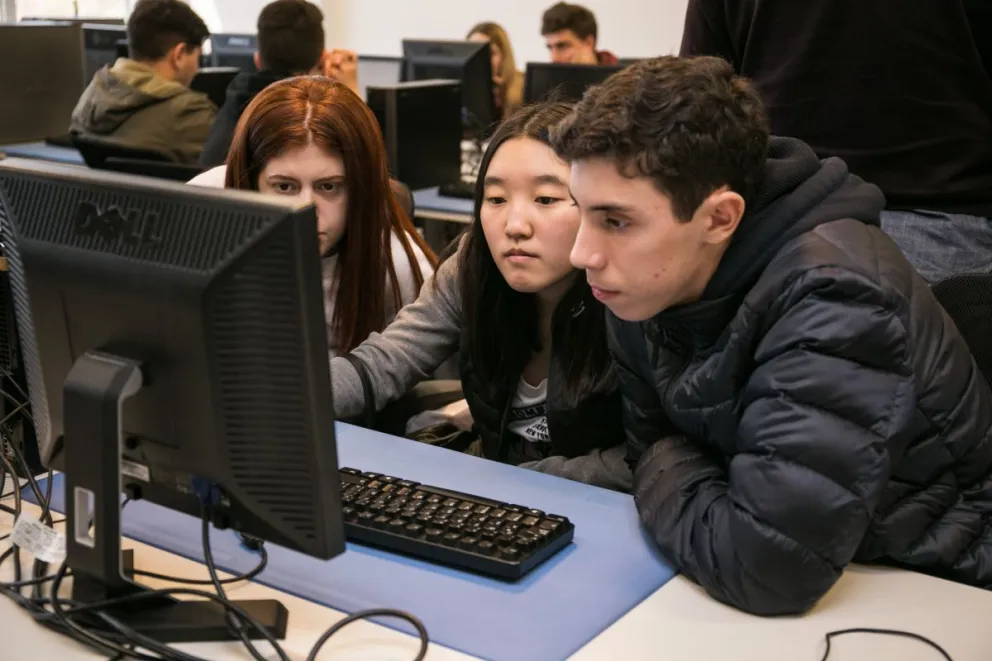 Lee más sobre el artículo Un estudiante neuquino está en la 8° Competencia Argentina de Tecnología del ITBA