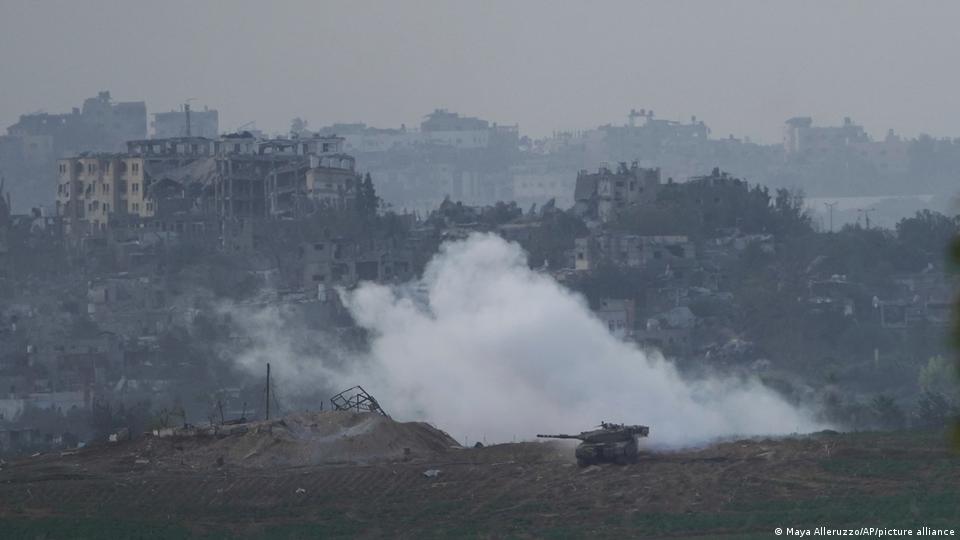 En este momento estás viendo Fuerzas israelíes llegan a las puertas de Ciudad de Gaza