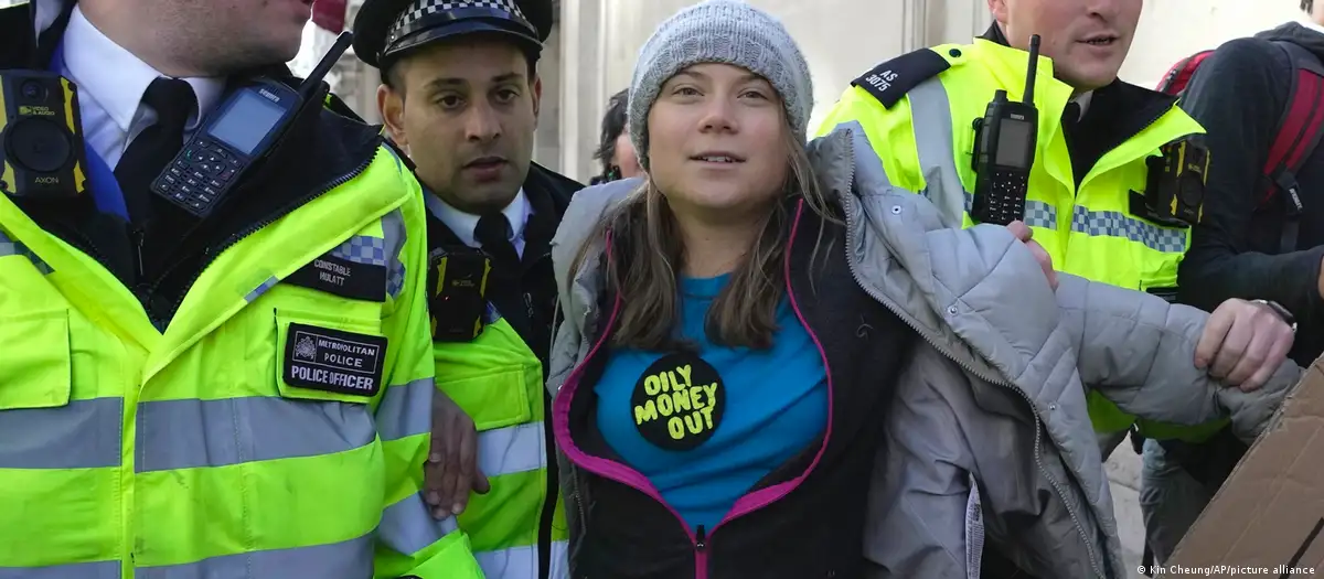 En este momento estás viendo Ecologista Greta Thunberg detenida en Londres