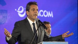 Lee más sobre el artículo Massa: «Cuando las cosas explotan, los que se lastiman son los argentinos»