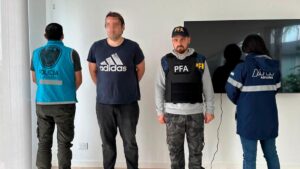 Lee más sobre el artículo Detuvieron a Rojnica y Agustín Estrada en una causa vinculada al narcotráfico