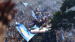 Lee más sobre el artículo Tapia pidió que el 20 de diciembre sea el «Dia del hincha de la Selección nacional»