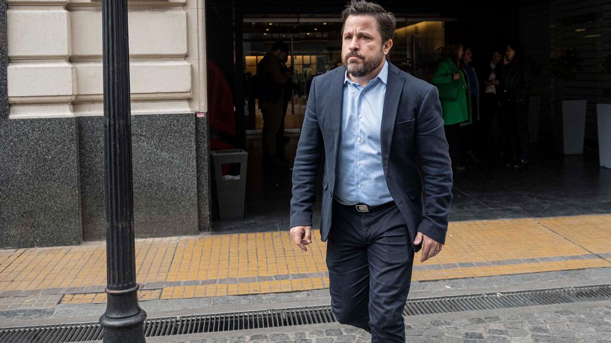 Lee más sobre el artículo Para Tetaz, «no hay volumen político» para dolarizar ni privatizar los medios públicos