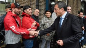 Lee más sobre el artículo Delivery: entra en vigencia el seguro gratuito para trabajadores que impulsó Massa