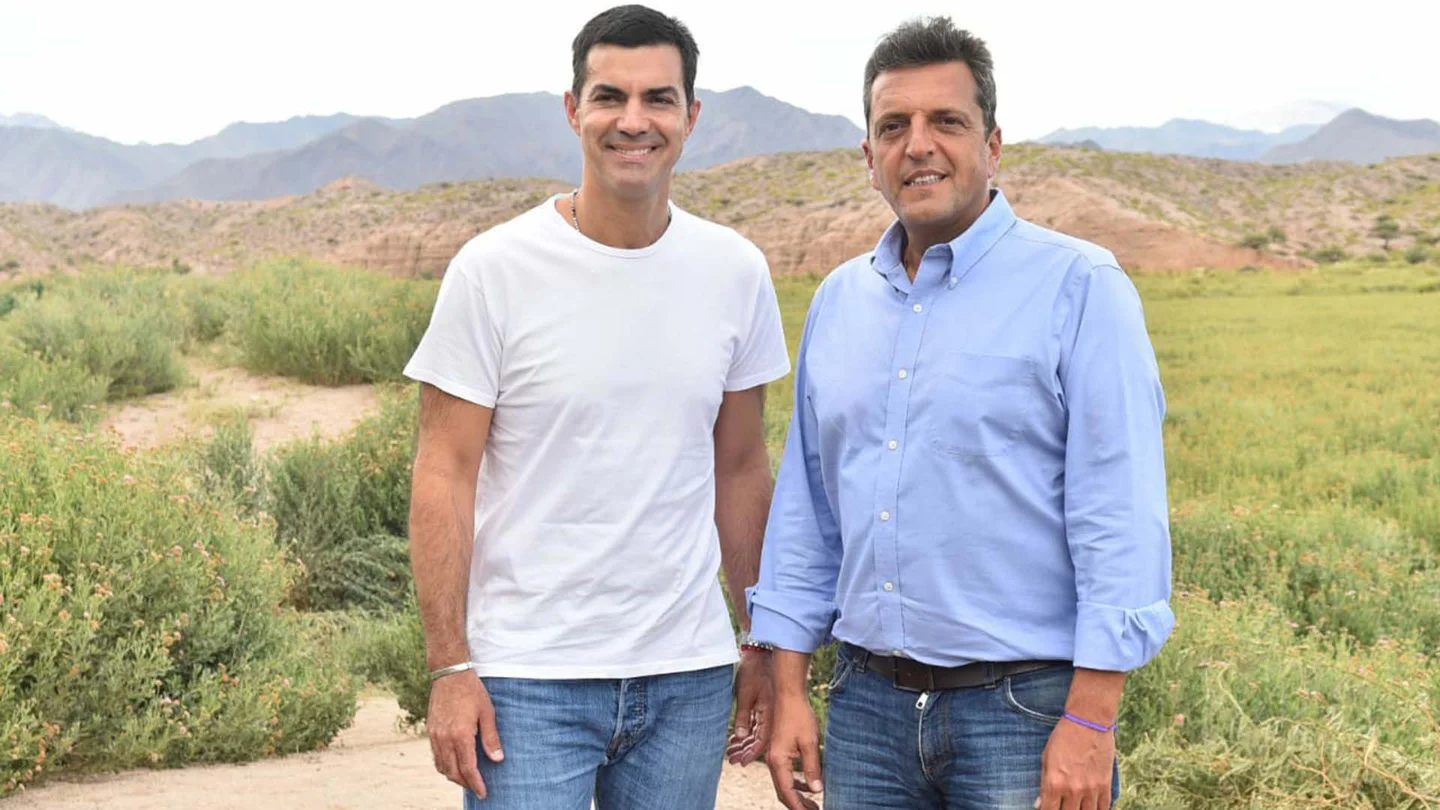 En este momento estás viendo Urtubey se suma a la campaña de Massa después de la convocatoria a un gobierno de unidad nacional