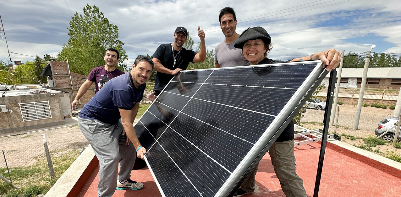 En este momento estás viendo Instalaron paneles solares en la Asociación Civil Pensar
