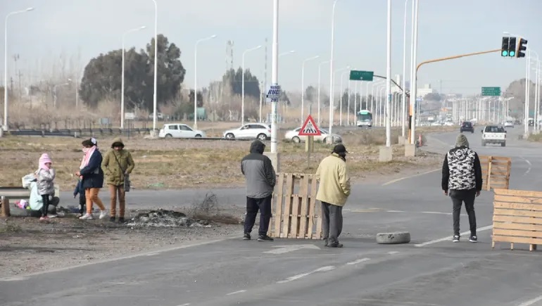 Lee más sobre el artículo Corte en la ruta 7