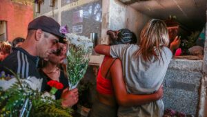 Lee más sobre el artículo Despideron los restos del joven asesinado por una patota en Santa Teresita