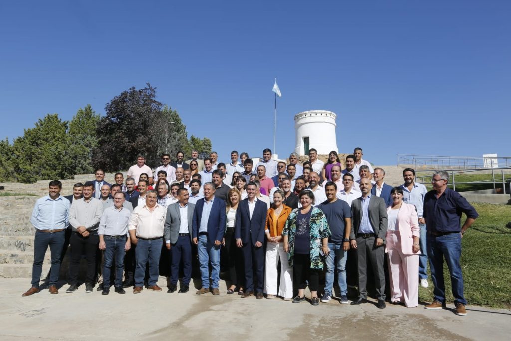 En este momento estás viendo Fuerte respaldo a Rolando Figueroa en la previa del 1M