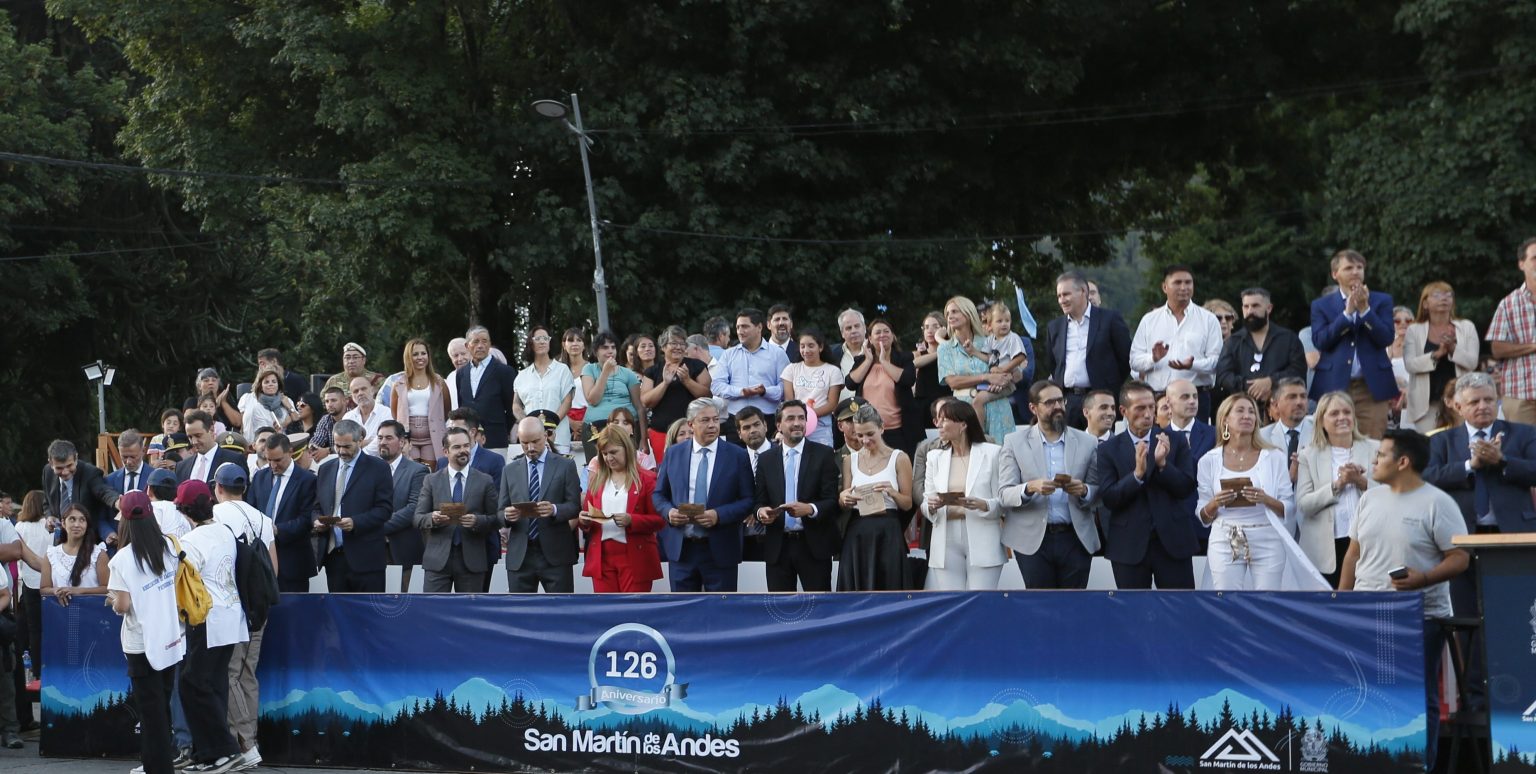 Lee más sobre el artículo Desde San Martín de los Andes Figueroa llamó a defender la neuquinidad