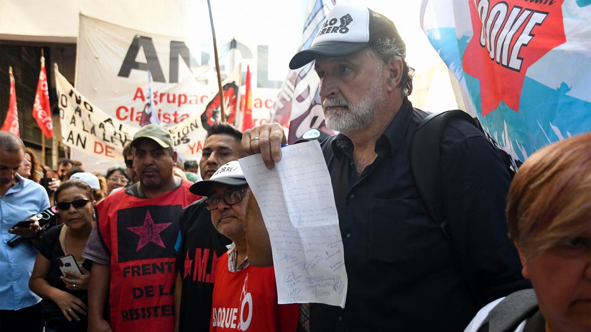 Lee más sobre el artículo Organizaciones harán «plan de lucha nacional» con 500 cortes de ruta y accesos a la CABA