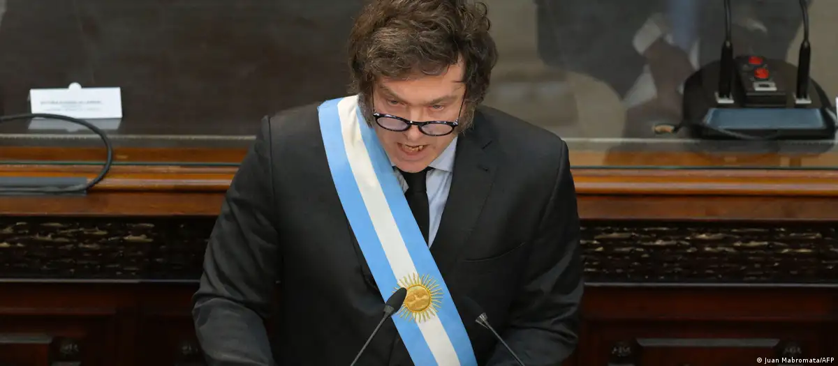 Lee más sobre el artículo FOPEA: 40% de ataques a prensa viene del Gobierno argentino