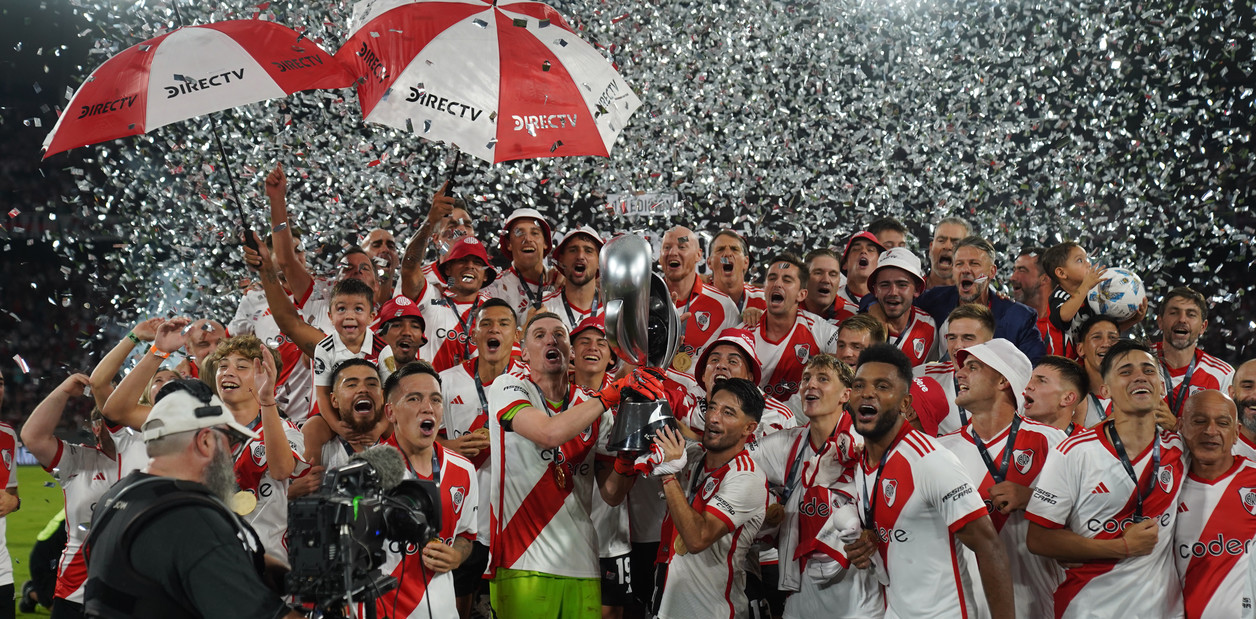 Lee más sobre el artículo River Plate le ganó 2-1 a Estudiantes de La Plata en Córdoba y se consagró campeón de la Supercopa Argentina