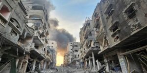 Lee más sobre el artículo Escala la guerra entre Israel y Palestina: intensos combates y crisis humanitaria en aumento