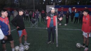 Lee más sobre el artículo Capacitan en iniciación deportiva, fútbol, arbitraje y pesca