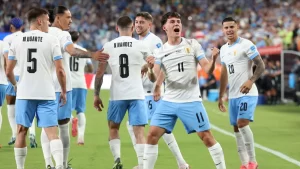 Lee más sobre el artículo Uruguay aplastó a Bolivia 5-0 y se acerca a cuartos en la Copa América